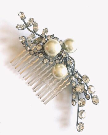 Pearl and rhinestone hair comb