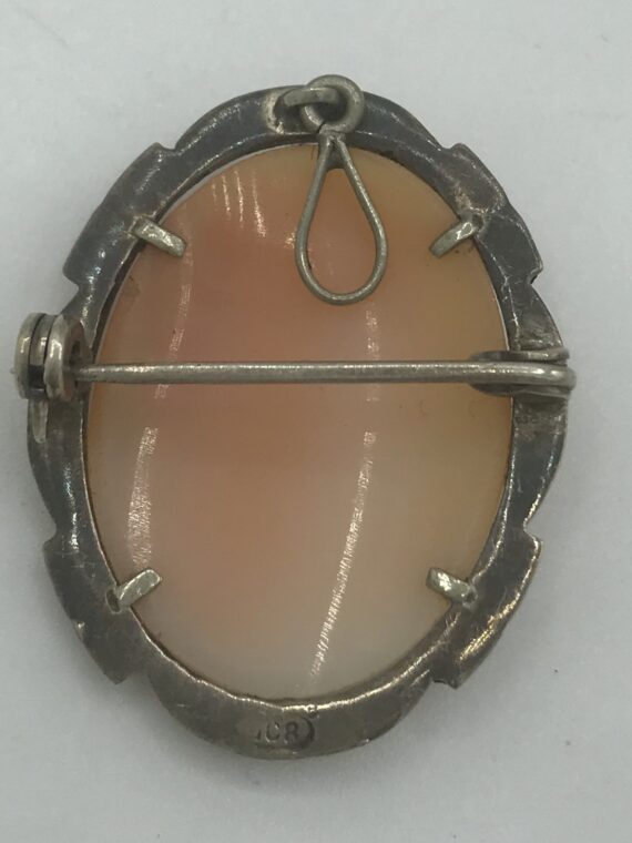 7D7BA76D-37F9-4DE5-AA1F-972866DC2CEE