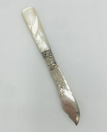 Mother of Pearl Silver Plated Butter or Pate Knife