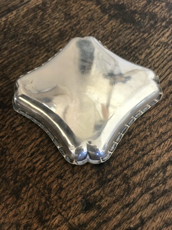 F6F6F3A3-9C4E-44BE-BA0D-A3698CC82053