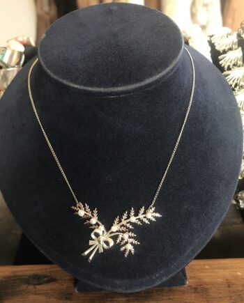 9 Carat Gold Bracken Seed Pearl Necklace