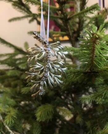 Handmade Filigree Leaf Decoration