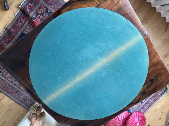 0BE8BAB5-35E8-40B5-9027-F023417711C5