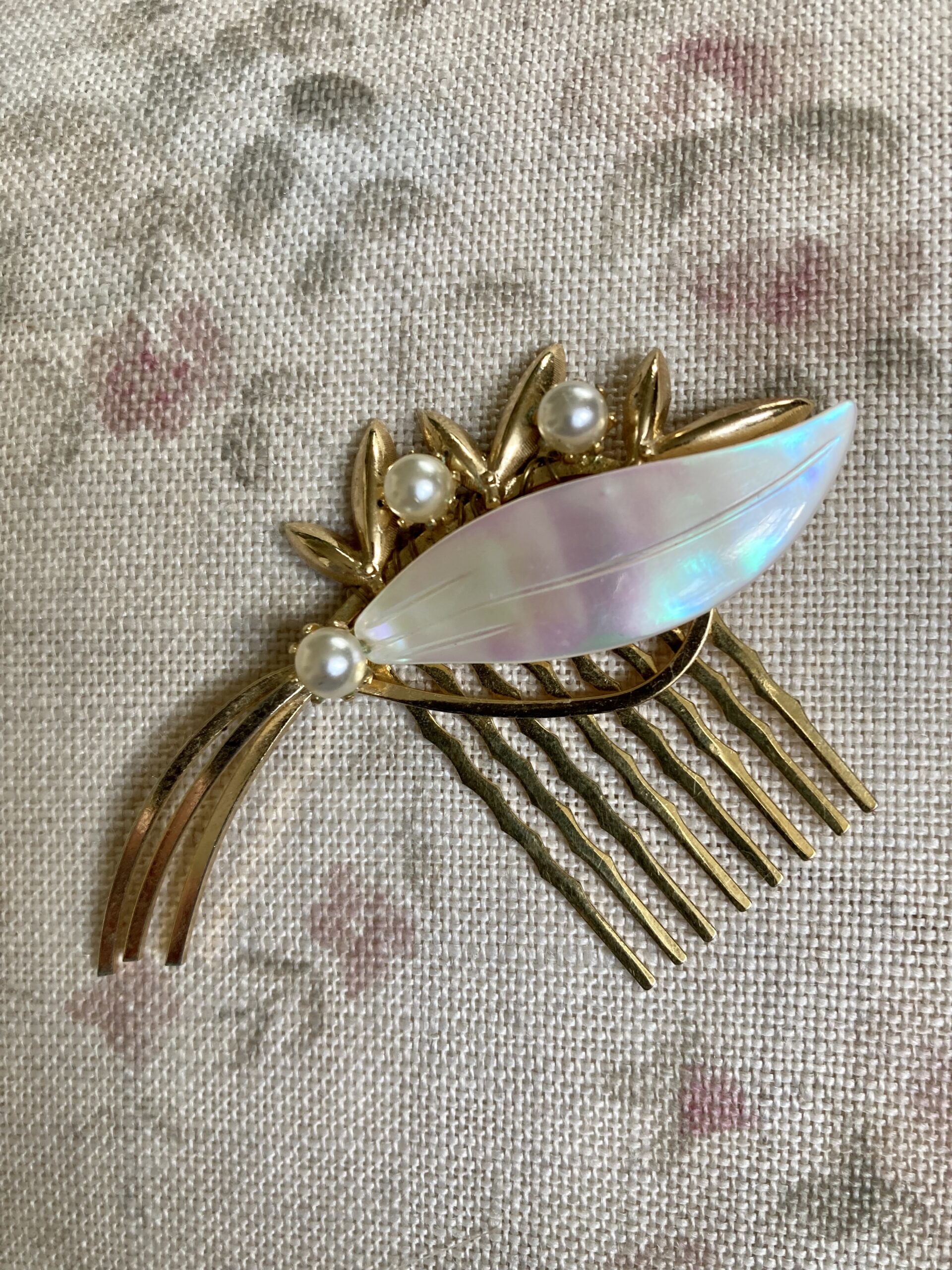 Vintage Mother of Pearl Leaf and Pearls Hair Comb – Lovage and Lace