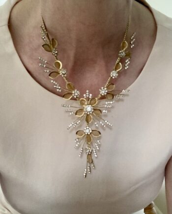 Beautiful Sparkly Statement Necklace