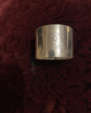 'Daisy' Silver Napkin Ring